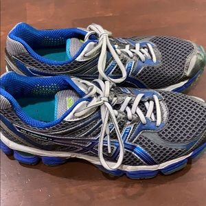 Women’s ASICS Gel-Cumulus 14, GUC size 8.5